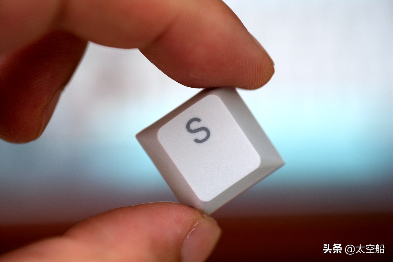 鏉滀冀k320w104閿洏璇勬祴,鏉滀冀閾惰酱閿洏娴嬭瘎