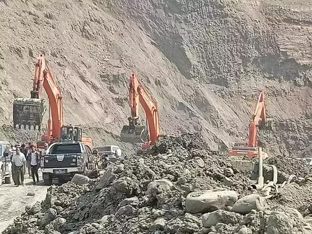 缅甸帕敢翡翠矿区发生大规模塌方,缅甸翡翠矿区塌方