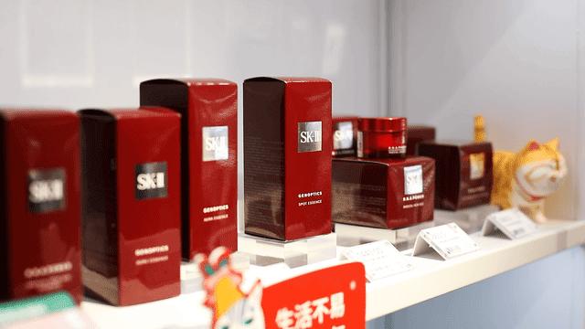 @所有猫控！万菱汇「猫咪美妆店」，任吸任摸！还有GD限量同款