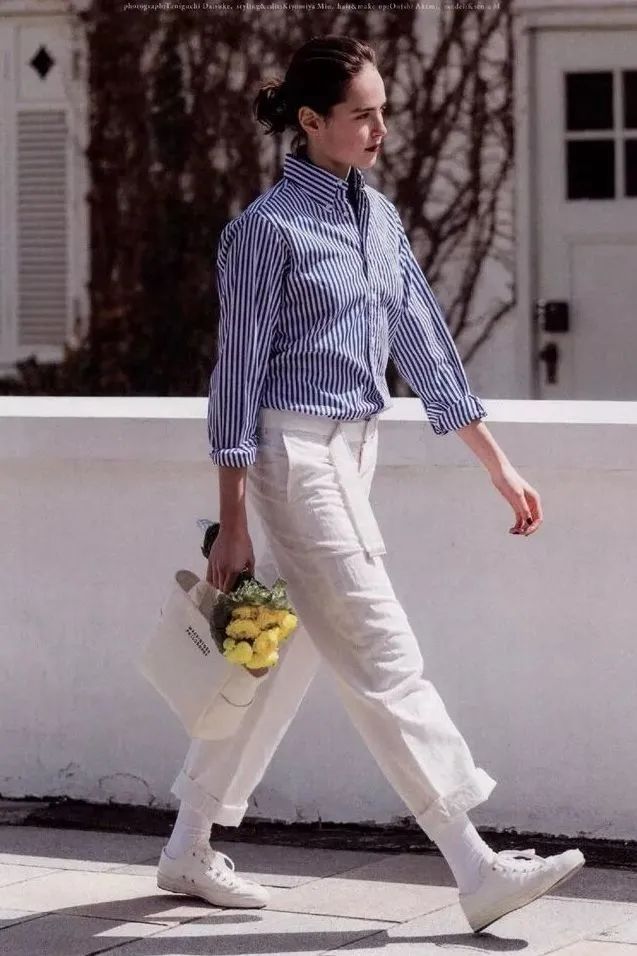 别再露脚踝了,今冬不流行露脚踝了露袜才更时髦