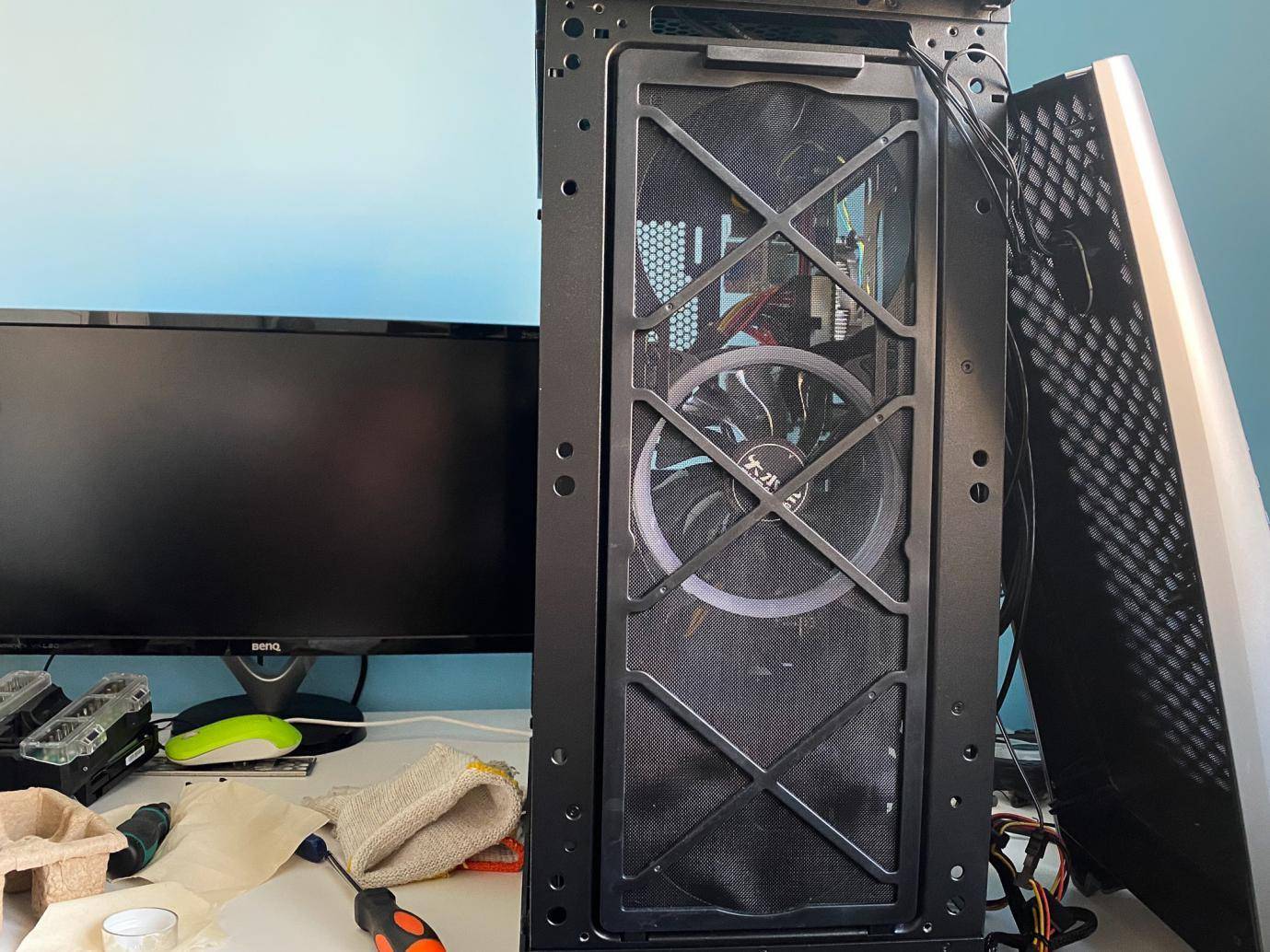 cpu可以装在任何主板上吗,cpu只要插在主板上就不用拔了吧