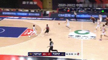 争议！赵睿传球失误却怒斥队友，暴躁的脾气被阿联传染了？