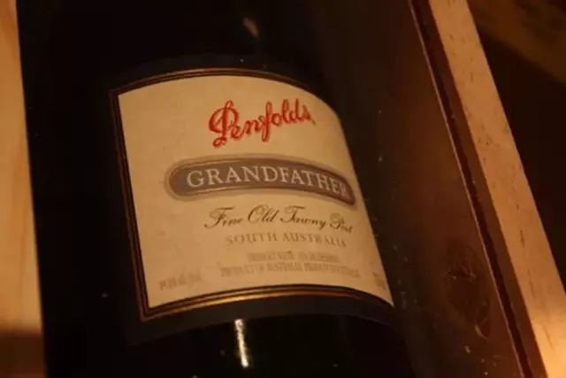奔富葡萄酒10年,奔富葡萄酒如何区别真假