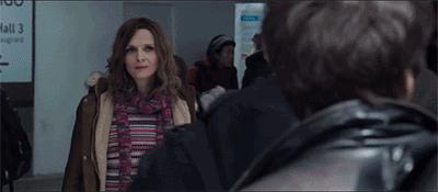 50岁老阿姨网约小鲜肉,惨遭见光死。