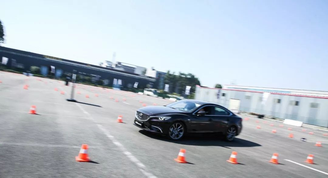 雅阁君威凯美瑞阿特兹怎么选,雅阁天籁凯美瑞迈腾君威对比