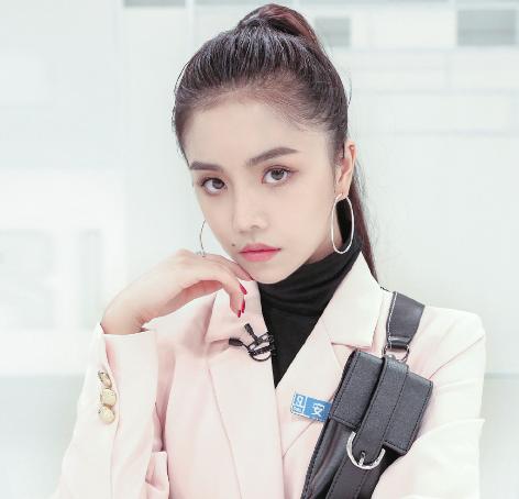 嘴唇长得好看的女人命好吗,女生嘴唇什么型好看