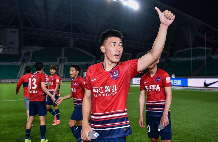 5千万不解渴！中超大黑马难了，大股东走“苏宁之路”，倒计时3周