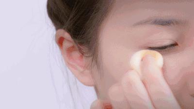 用什么化妆品可以遮黑眼圈,花西子遮瑕盘遮黑眼圈教程