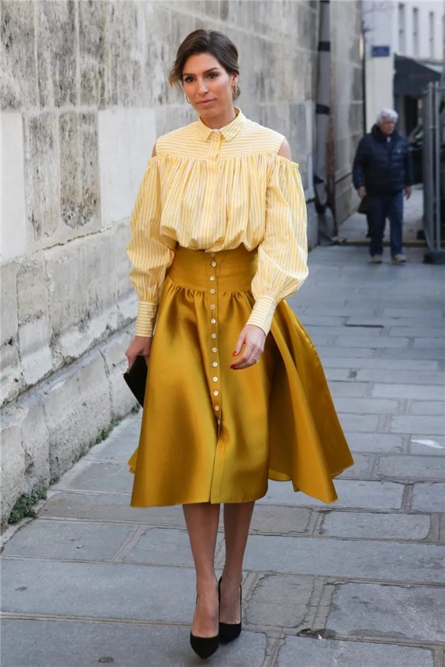 肩宽穿衣服壮怎么办,肩宽上身胖穿衣禁忌