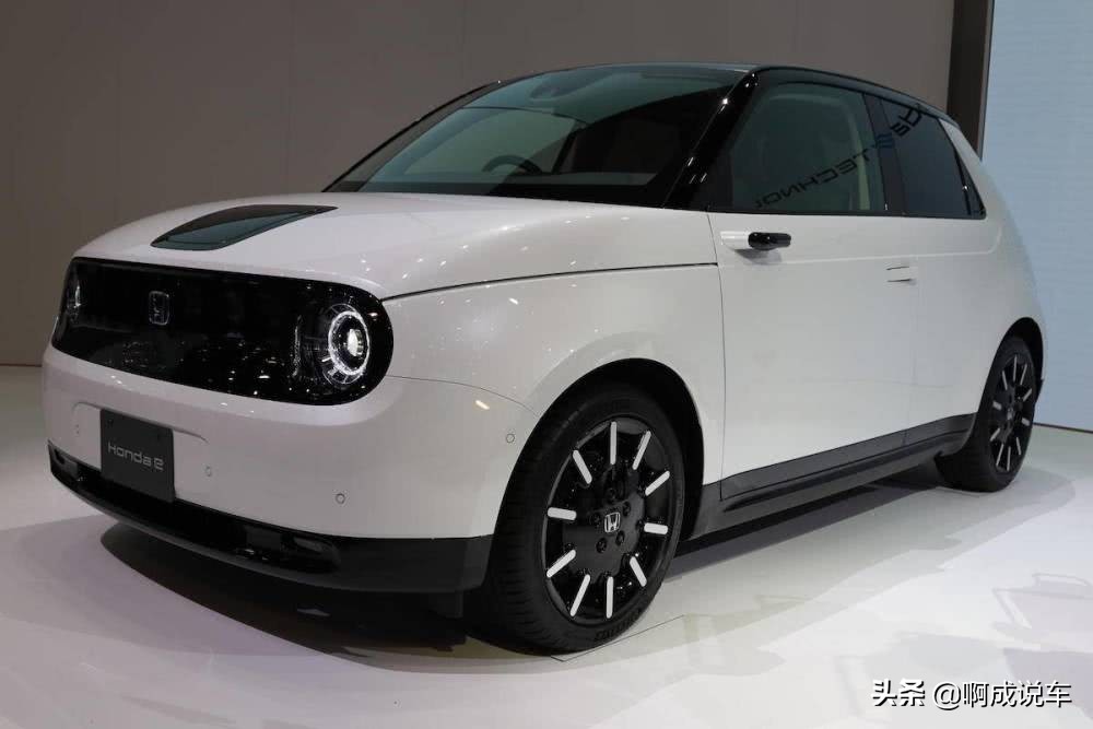 本田抢了铃木“电动奥拓”，与保时捷相同的四轮独悬，竟用单踏板