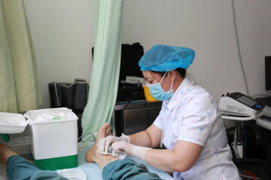 关于512护士节的征文实习生,优秀护士护士节演讲稿范文