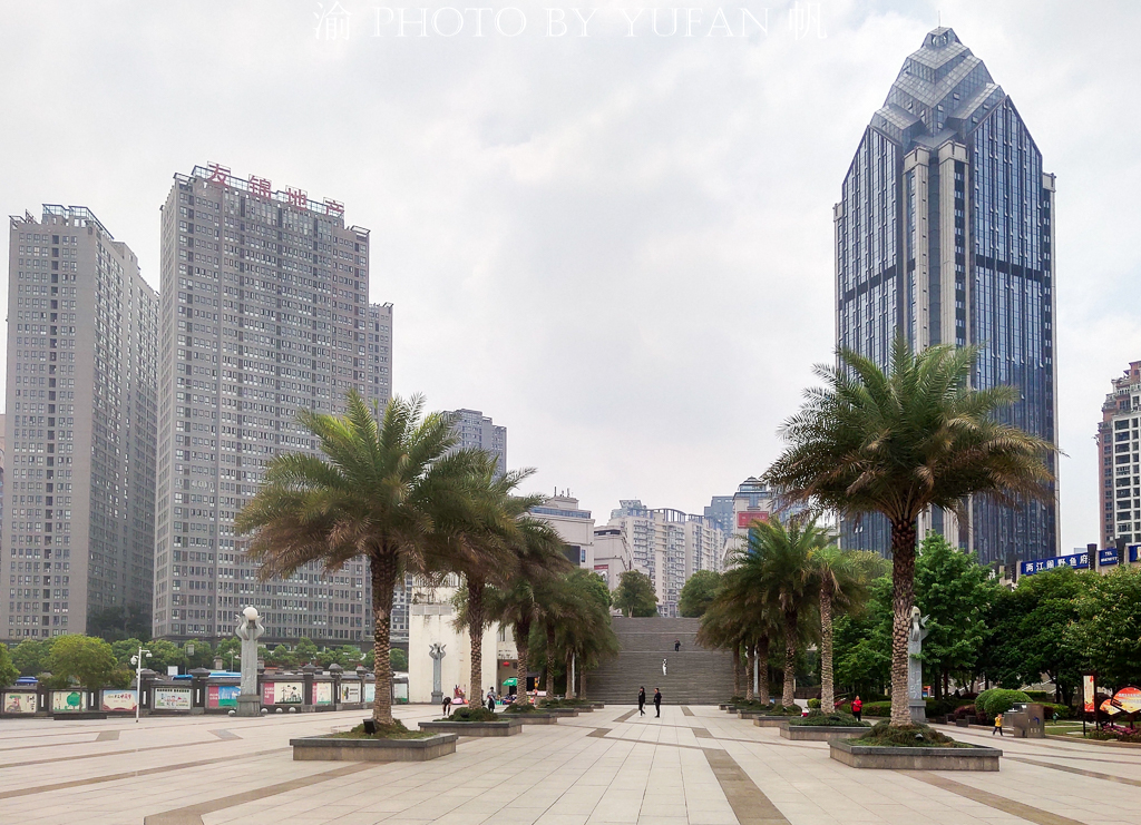 重庆经济最发达的远郊区，在全国的名气极大，还是刘晓庆的故乡