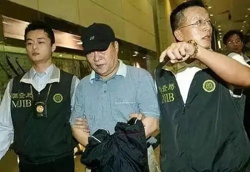 2022年she代言达芙妮,达芙妮历年代言人