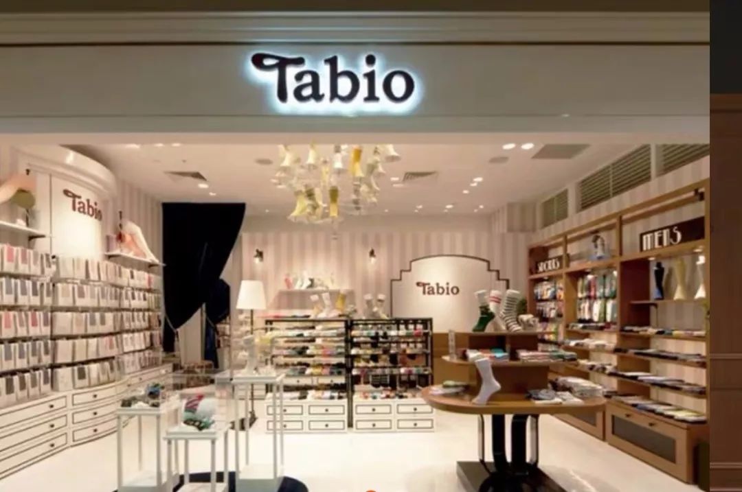 全球顶级袜子奢侈品,渔网袜界的爱马仕