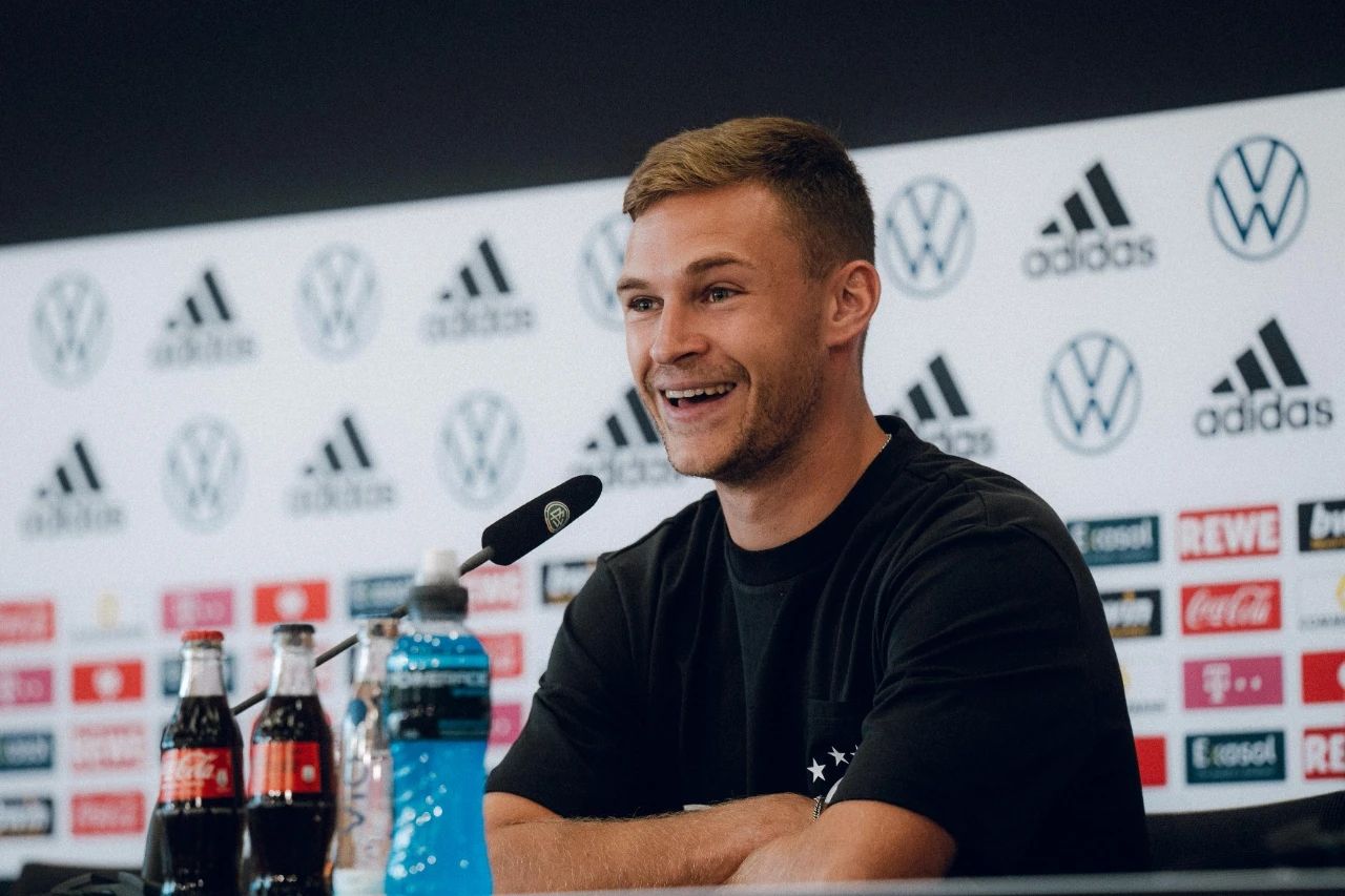 基米希戴队长袖标,基米希胸前的标志