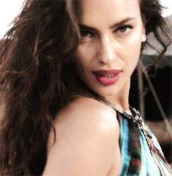 c罗与维多利亚模特视频,维密超模怀孕8个月