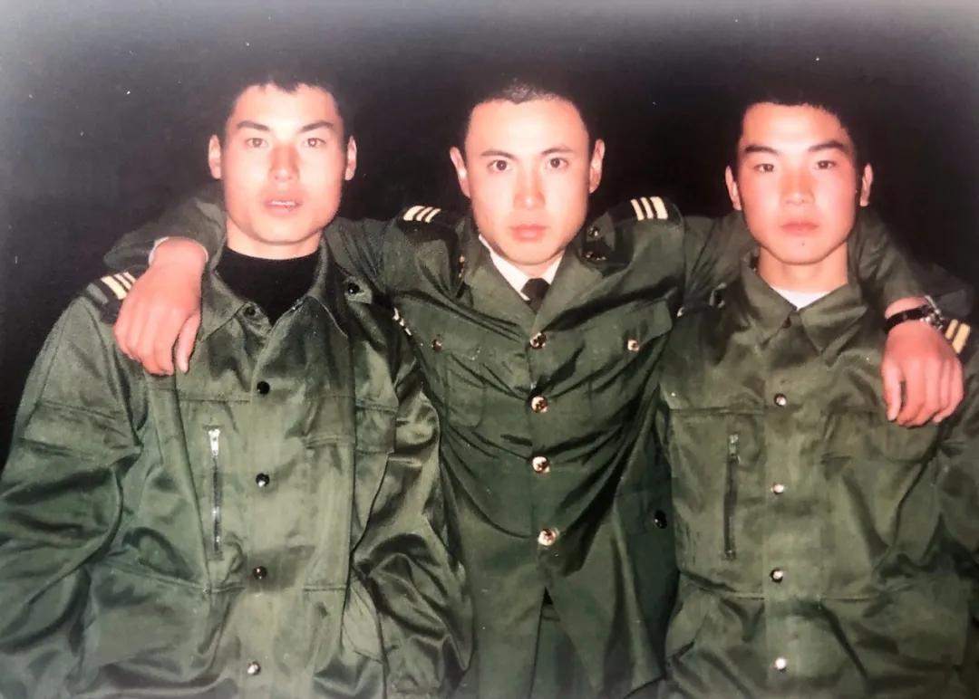 沈腾小时候最新视频,沈腾小时候照片