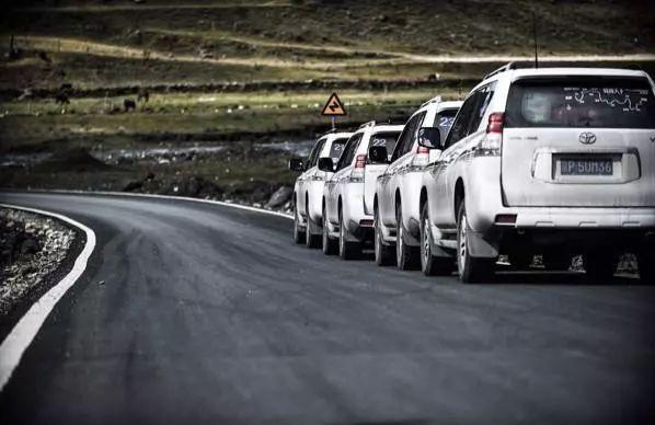 普拉多2700手动挡跑西藏,普拉多2700在西藏真实续航