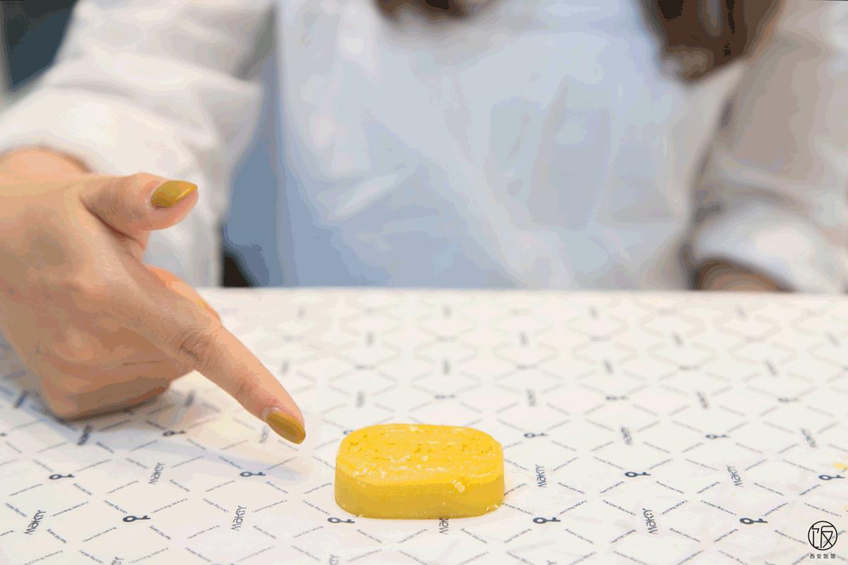 听说米旗最近研发出了黑科技绿豆糕，你想尝尝吗？