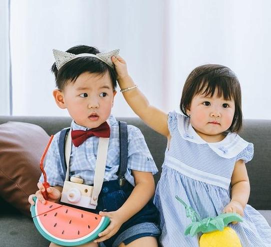 6岁孩子话少沟通能力差怎么办,小孩话多该怎么培养