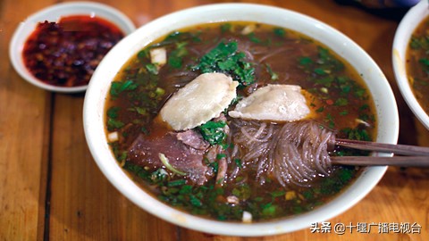 十堰本土特色美食小吃,十堰适合一个人去吃的美食