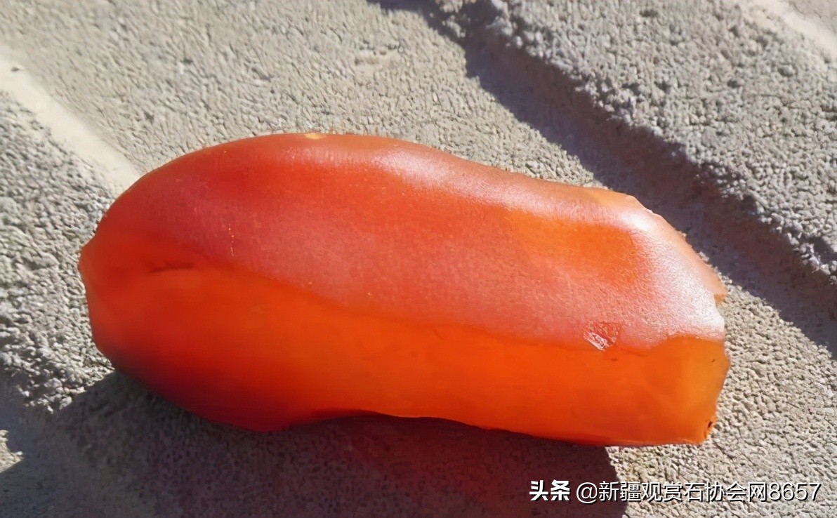 金丝玉有油润度吗,金丝玉功效寓意