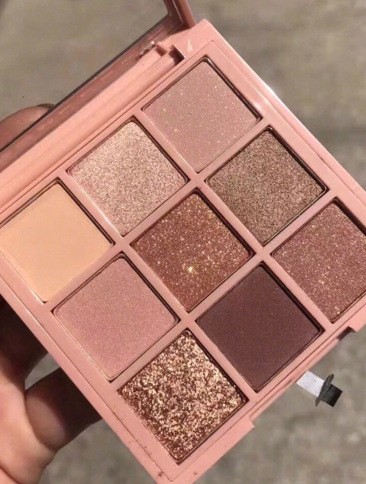 欧莱雅口红眼影粉底,欧莱雅旗下彩妆口红