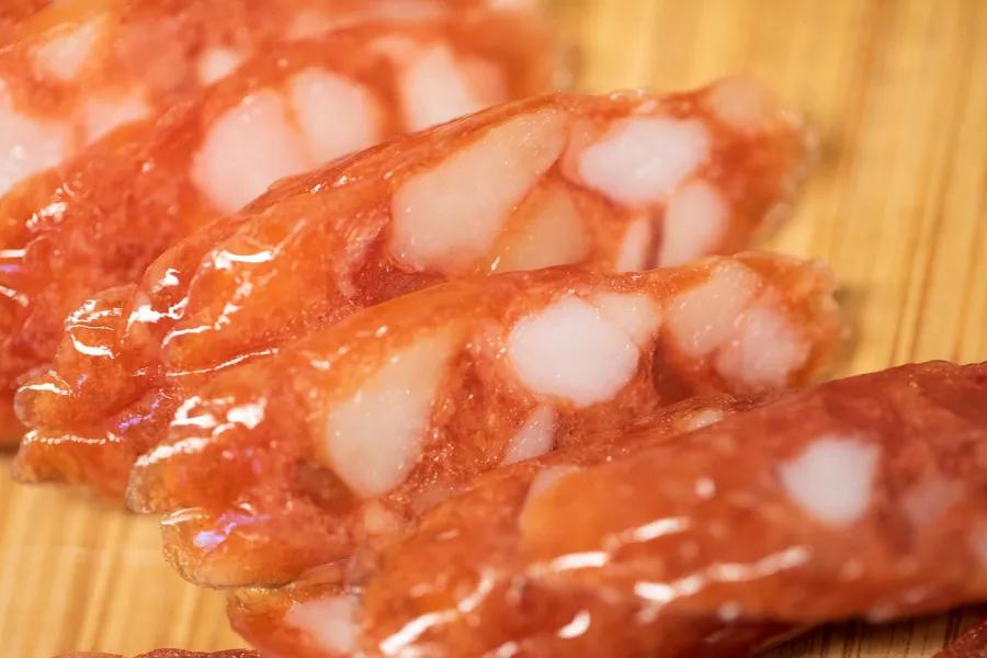 在李佳琪直播间买零食，是个划算的选择吗？