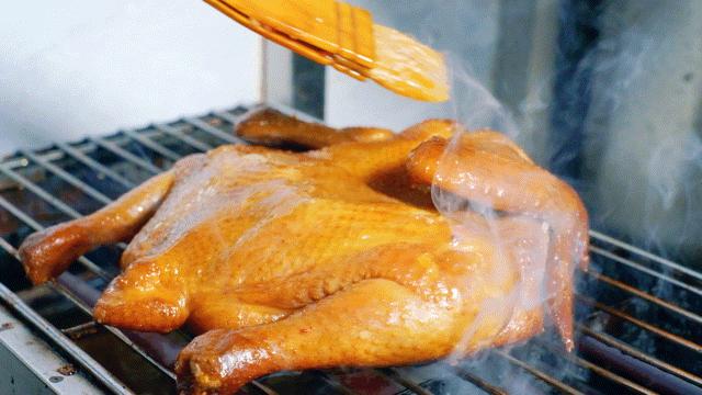 乌山路街上视频,泰国街道最火的小店