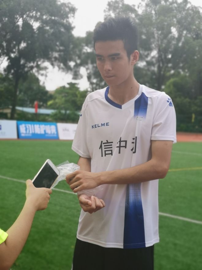 2019世界名校足球赛现场采访