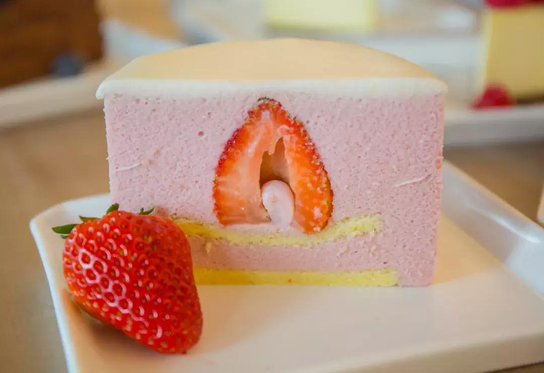 撩炸日韩少女心！风靡韩国的「花草系」咖啡店，韩国明星都爱去！