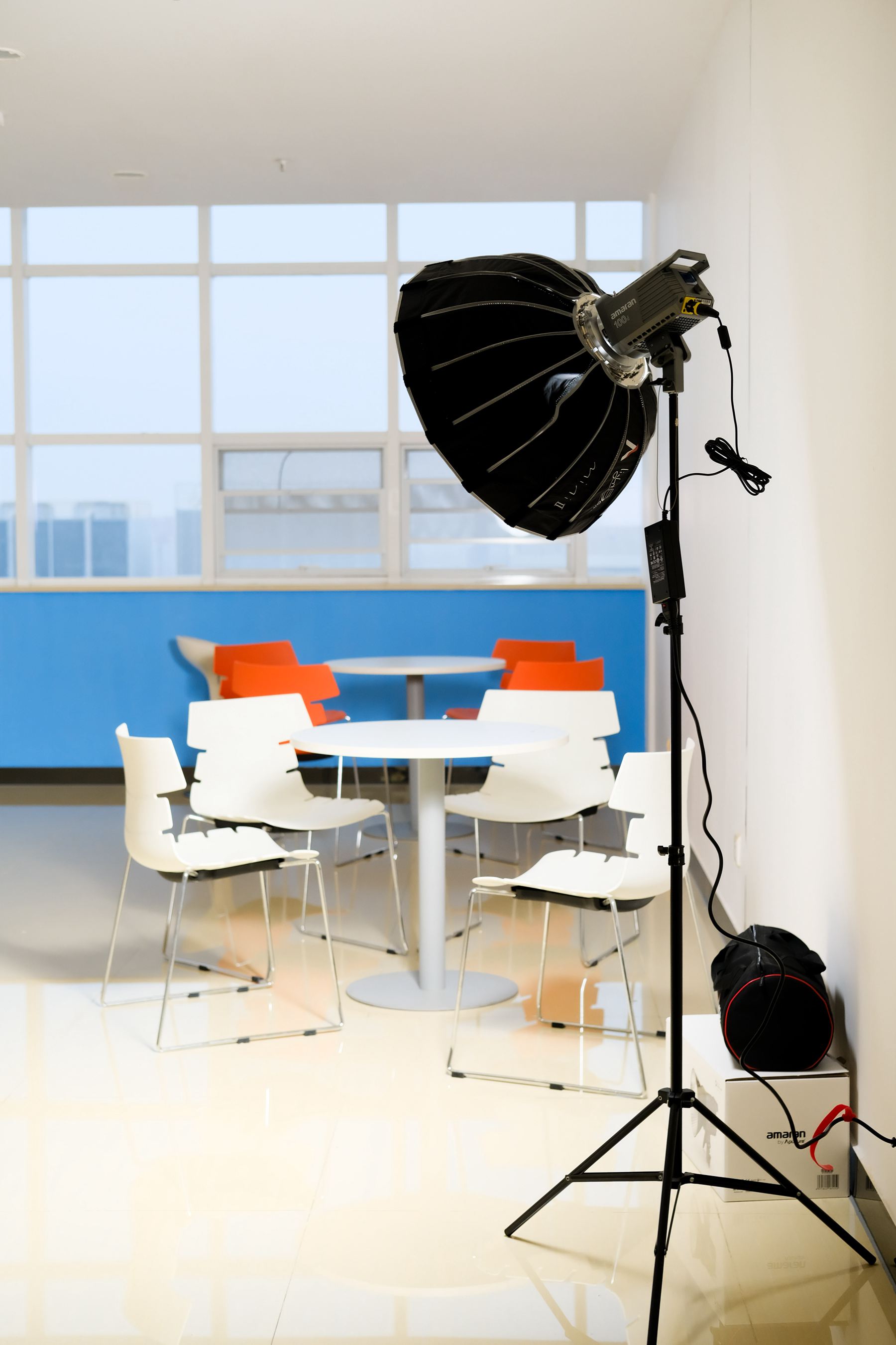 艾蒙拉100d和艾蒙拉100x,爱图仕艾蒙拉灯