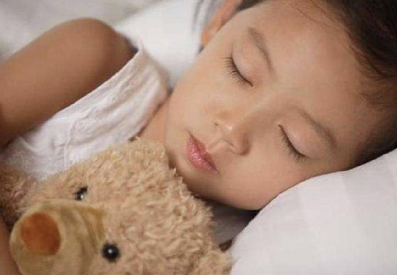 孩子睡得晚怎么教育,睡得太晚怎么快速入睡