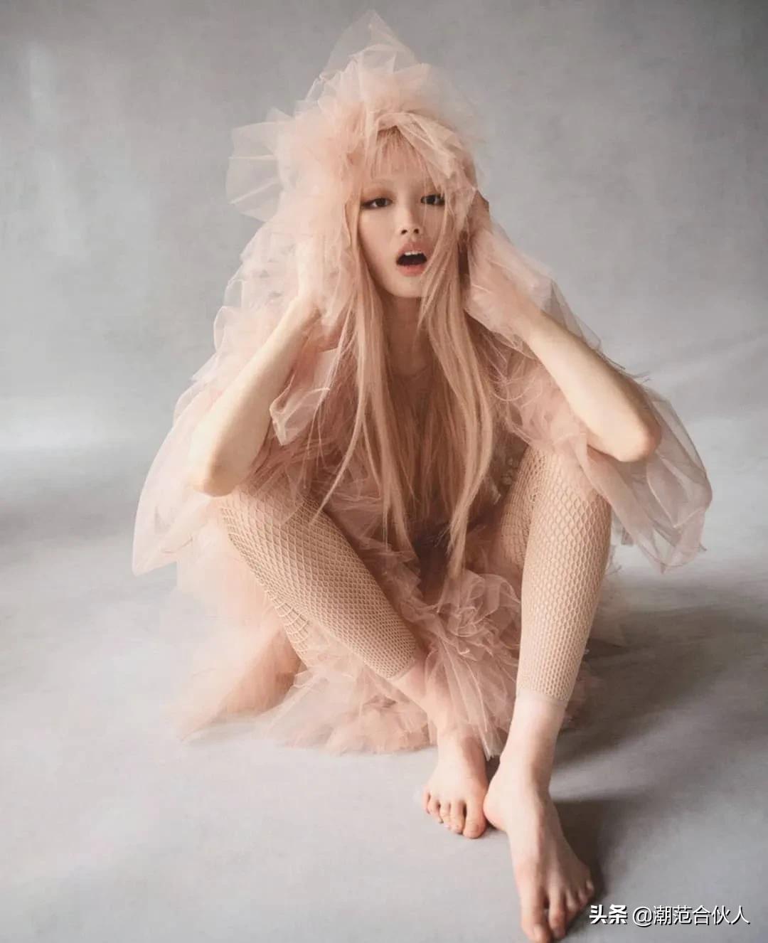 楂樹釜瀛愭儏渚ｆ挒鑹茬郴绌挎惌,鎾炶～鍑犵巼鏋佷綆鎯呬荆绌挎惌蹇冩満璧锋潵