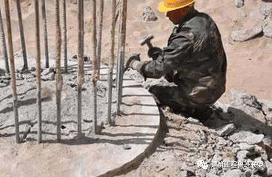 电梯井处灌注桩如何破除桩头,灌注桩桩头处理