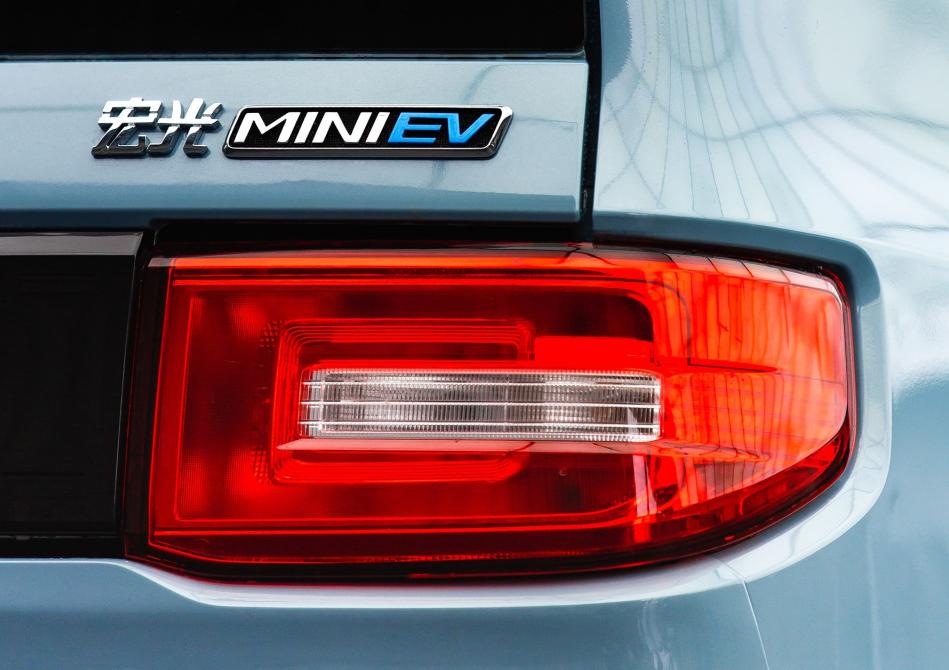 五菱宏光miniev值得入手吗,五菱宏光minievgameboy版价格