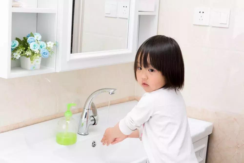 儿童结膜炎是因为看电脑的原因吗,儿童得了急性结膜炎能看电视吗