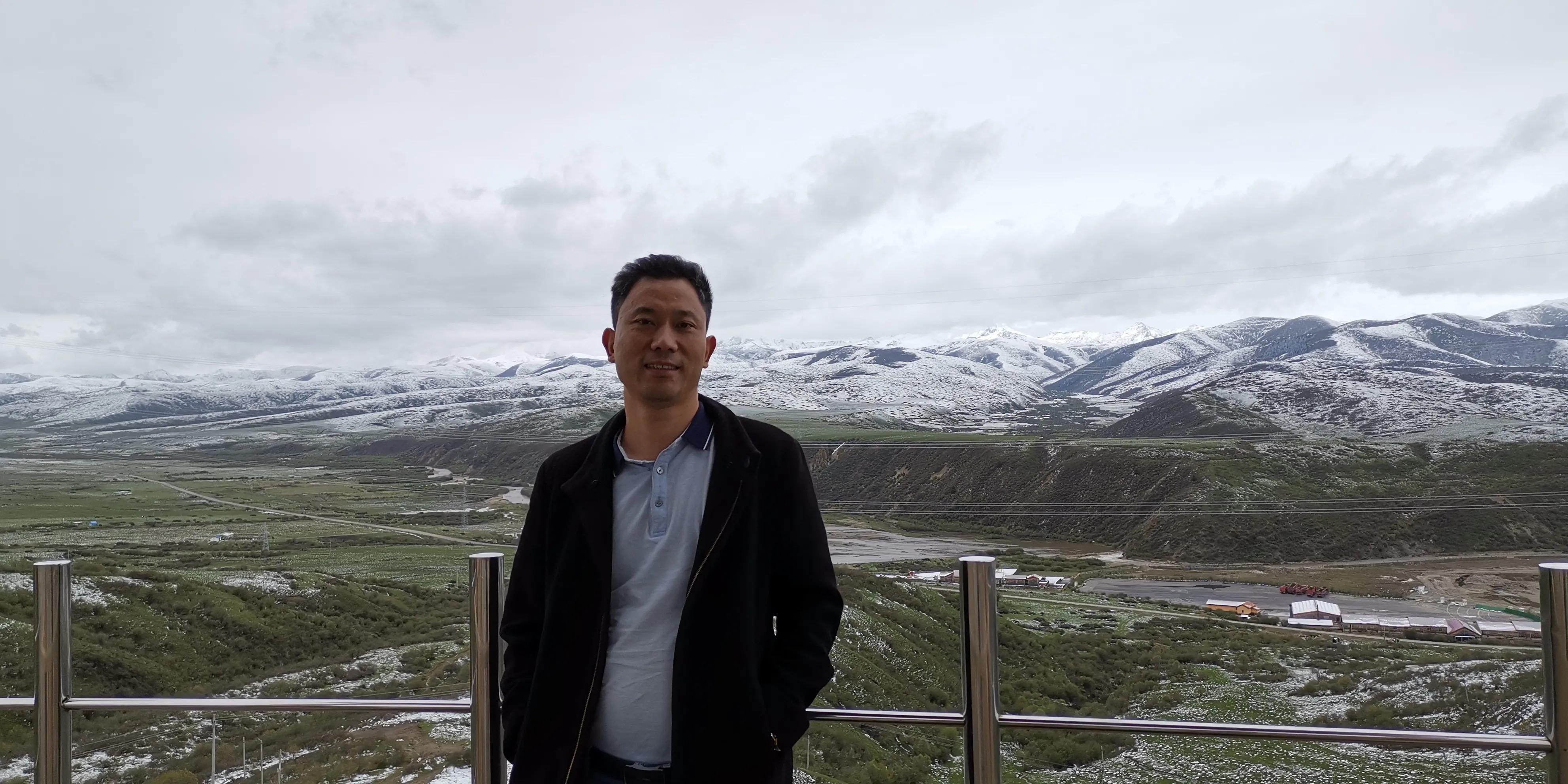 六月的红原，绿成为草原上最美的颜色