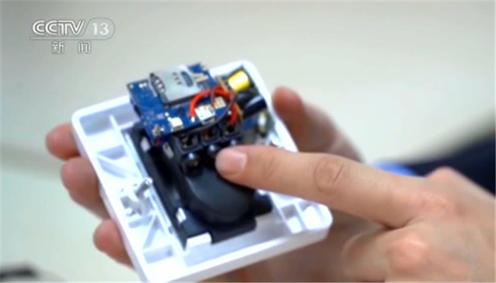 男子频繁偷房东内衣,男子偷进女邻居家发现惊天秘密