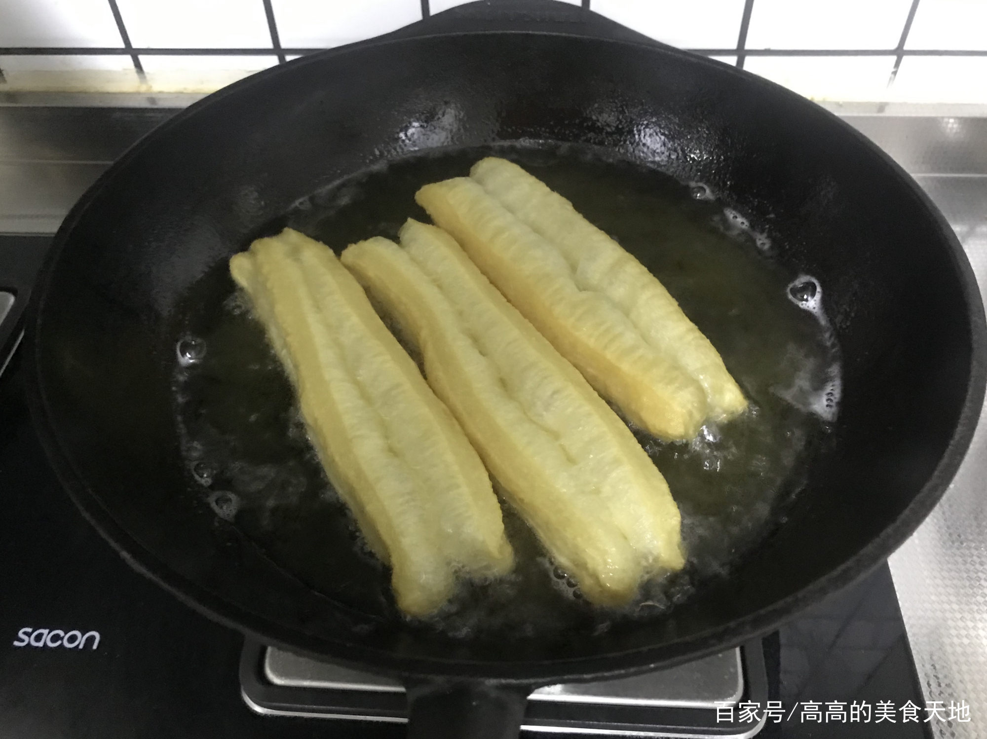 花1000学的炸油条做法,酥油条配方