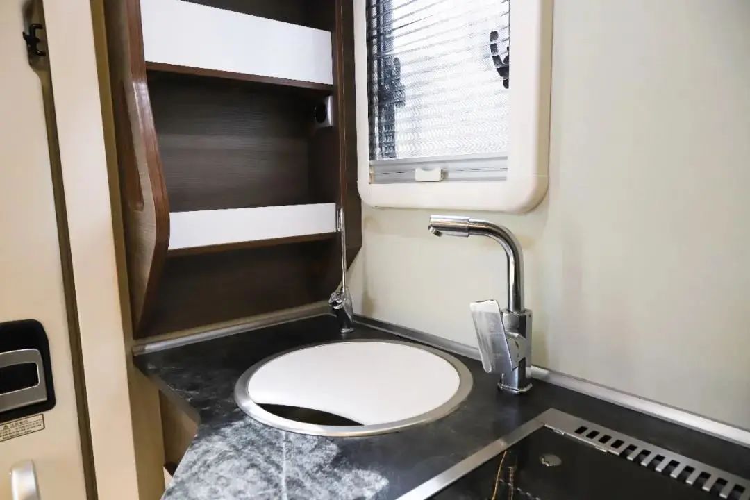 宇通c533旗舰版租赁价,宇通c533旗舰版双拓展成交价