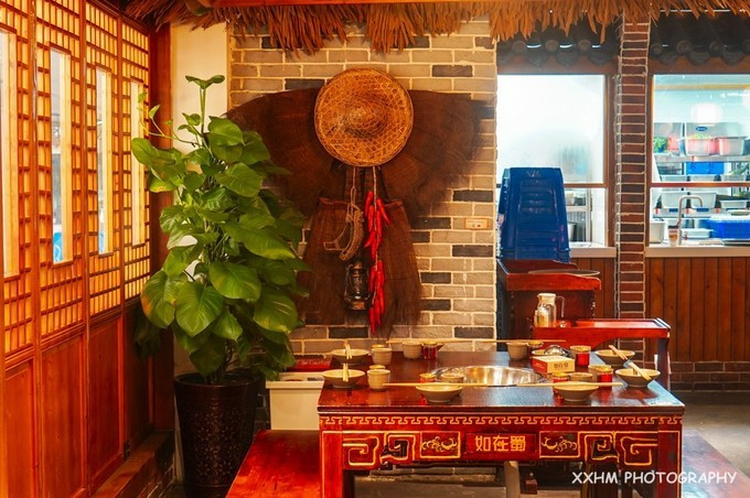 成都本地人去的最好吃的美食,中国姑娘吃成都美食