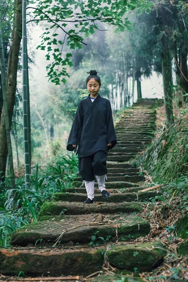 27岁女道长，大学读市场营销，她说的6条哲理，让人心服口服！