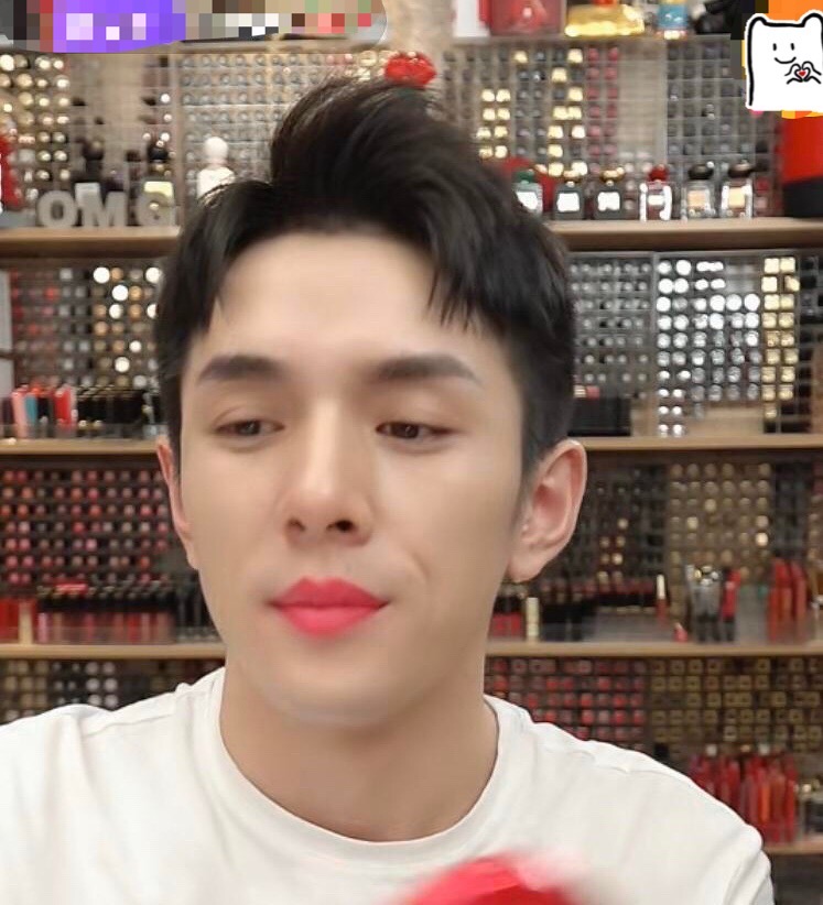 李佳琦说爱马仕口红,李佳琦精致口红