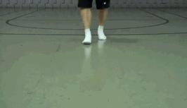 老是崴脚是怎么回事,踢球老是崴脚怎么回事