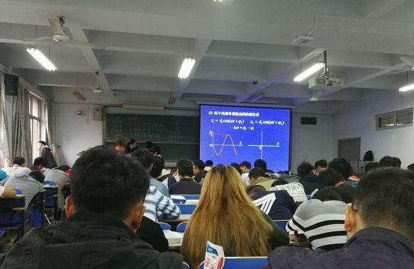 几所不到400分就能上的专科大学，就业率不错，只因隶属国企单位