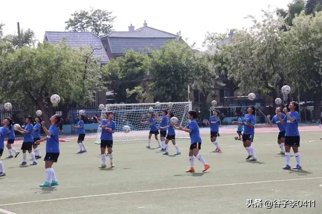 西班牙人、凯尔特人、大连人，万达回归足球城，百年俱乐部的开始