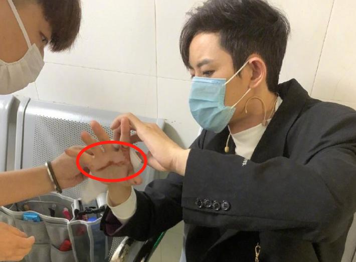 火星情报局敖犬杨迪薛之谦,敖犬说薛之谦舞林大会