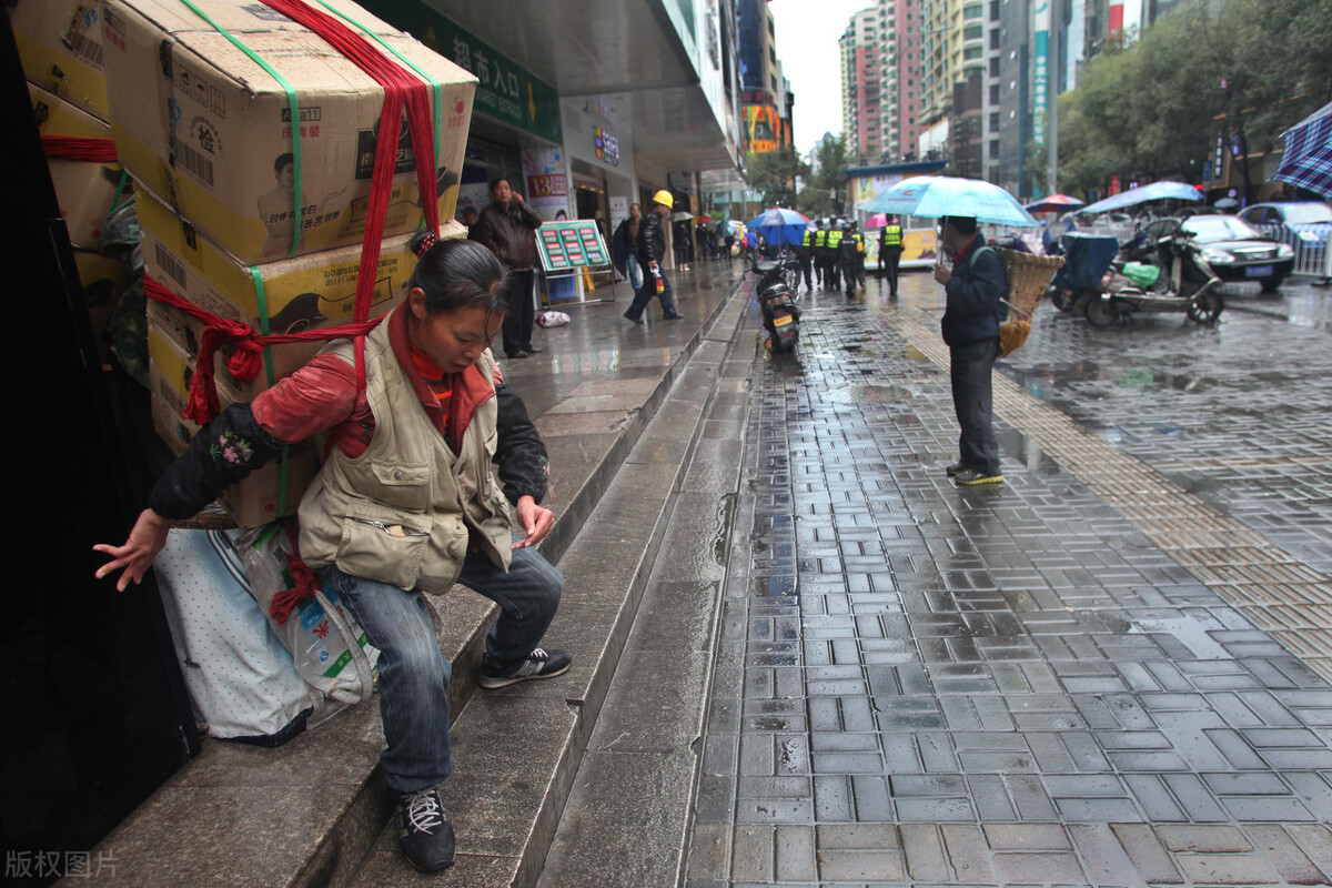 我，为做代购兑掉影楼，最高时月赚5万，但现在真的快干不下去了