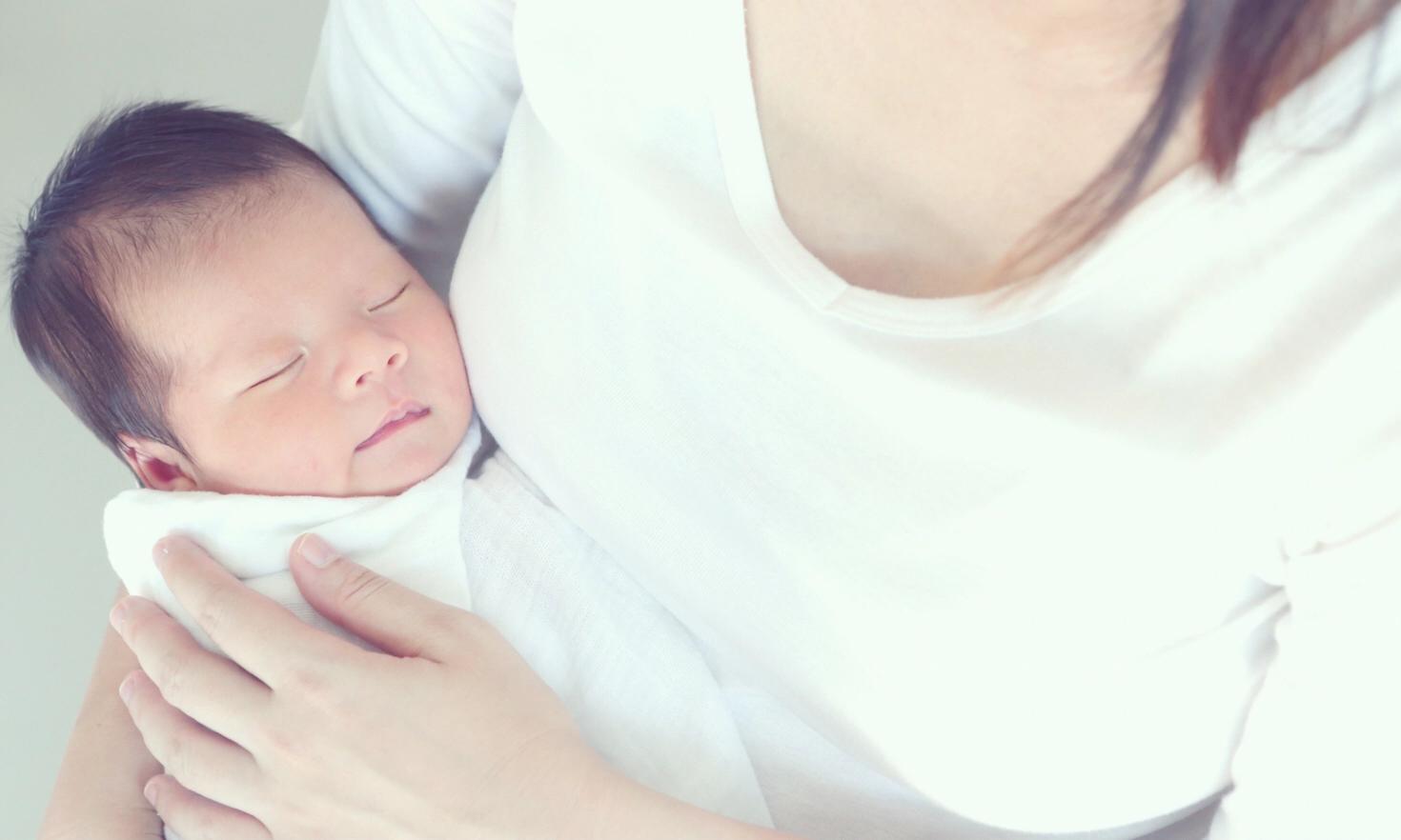 哺乳期堵奶有多痛苦,堵奶用什么哺乳方式哺乳